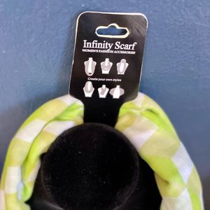 Green checkered infinity scarf. NWT